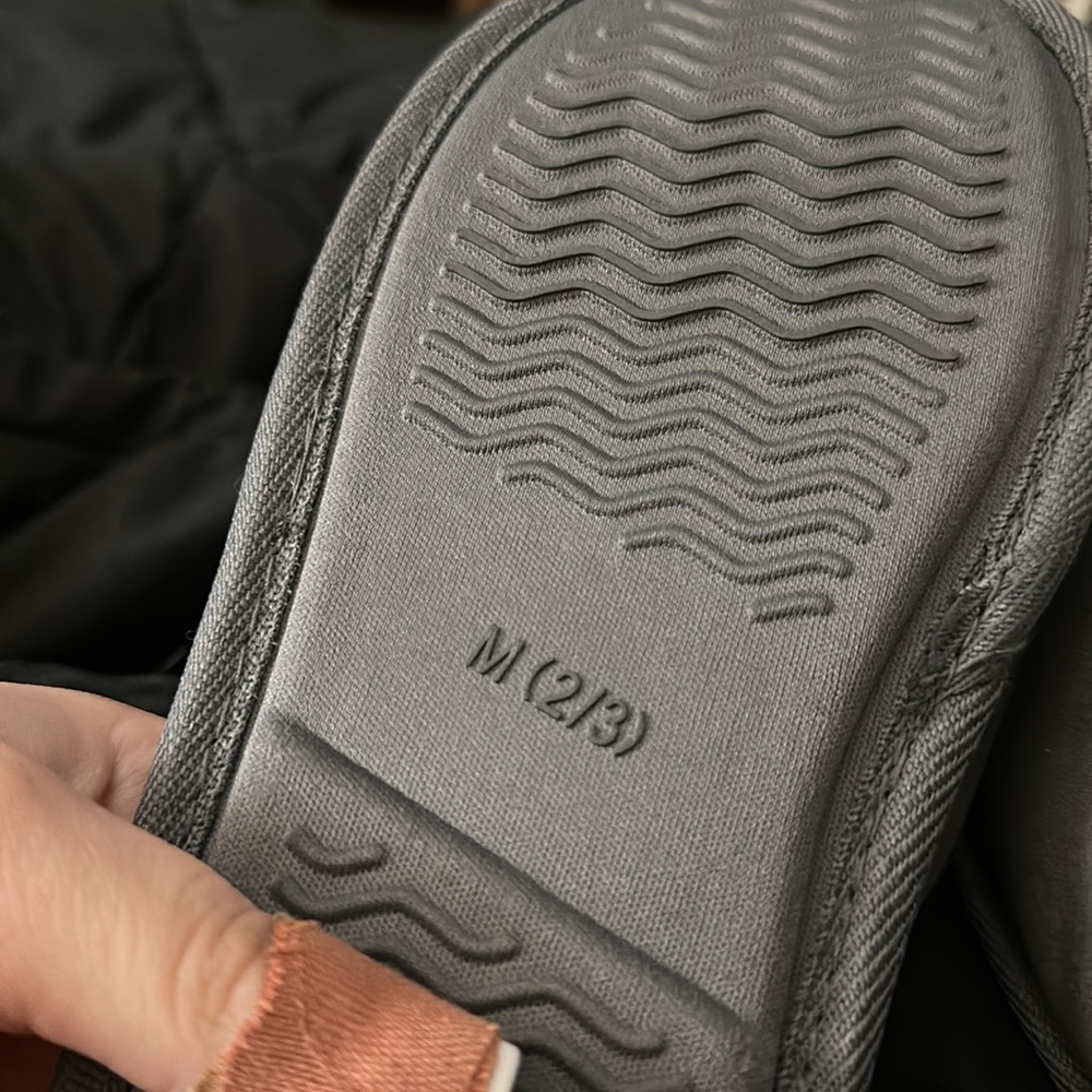 Gray Slippers - Picture 6 of 6